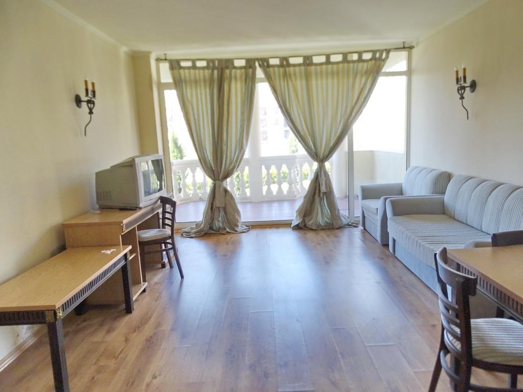 Elenite Private Apartments Ngoại thất bức ảnh