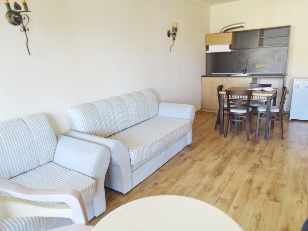 Elenite Private Apartments Ngoại thất bức ảnh