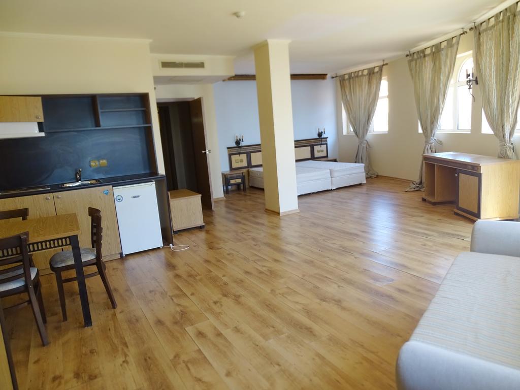 Elenite Private Apartments Ngoại thất bức ảnh